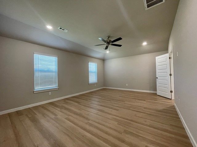 907 W Nursery Road, Rogers, AR 72758