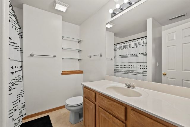 4030 37th Avenue SW D, Cedar Rapids, IA 52404