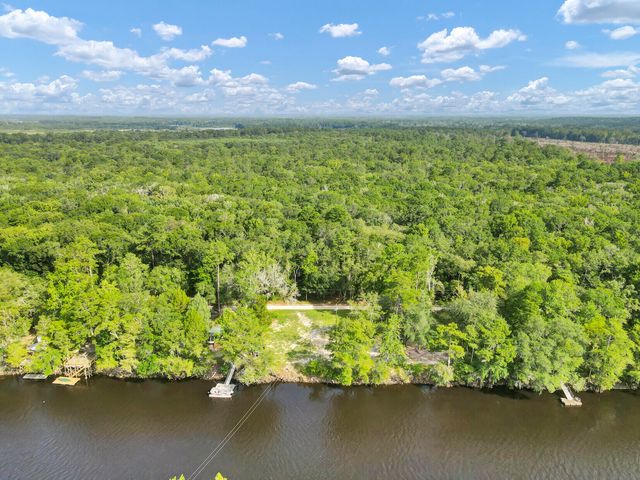 287 Happiness Lane, Ridgeville, SC 29472