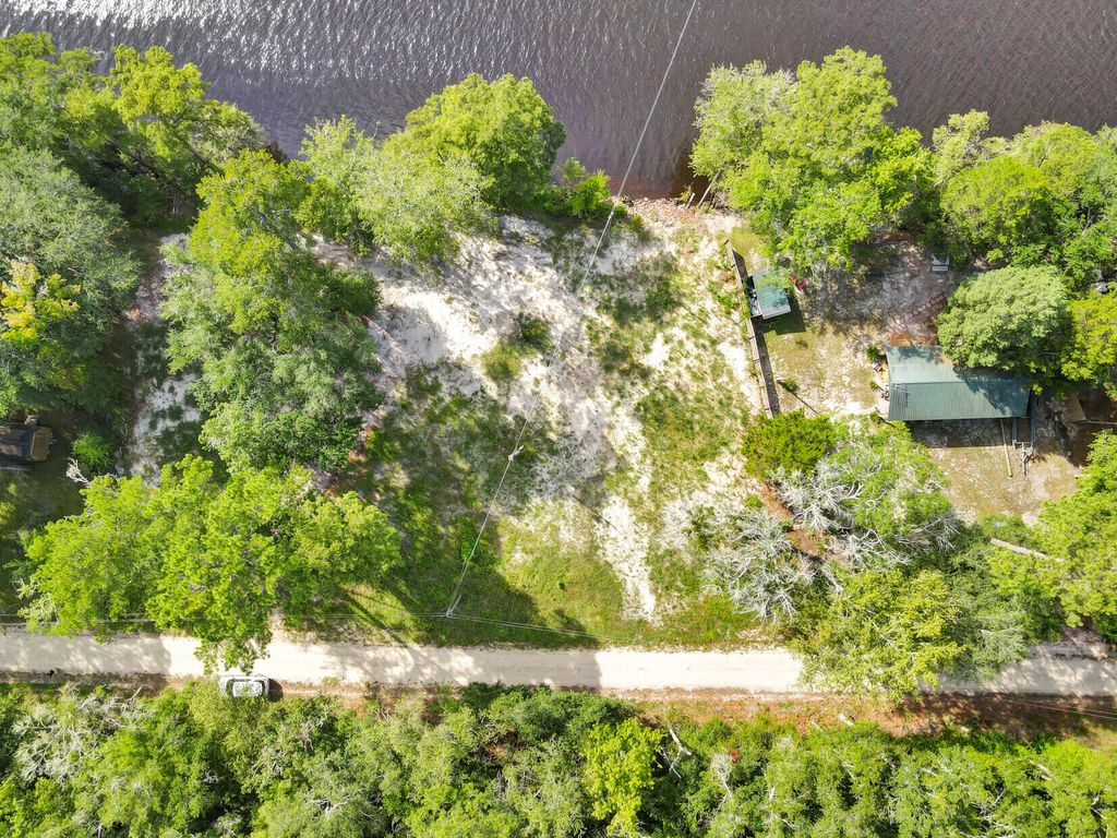 Image 15 of property listing at 287 Happiness Lane, Ridgeville, SC 29472