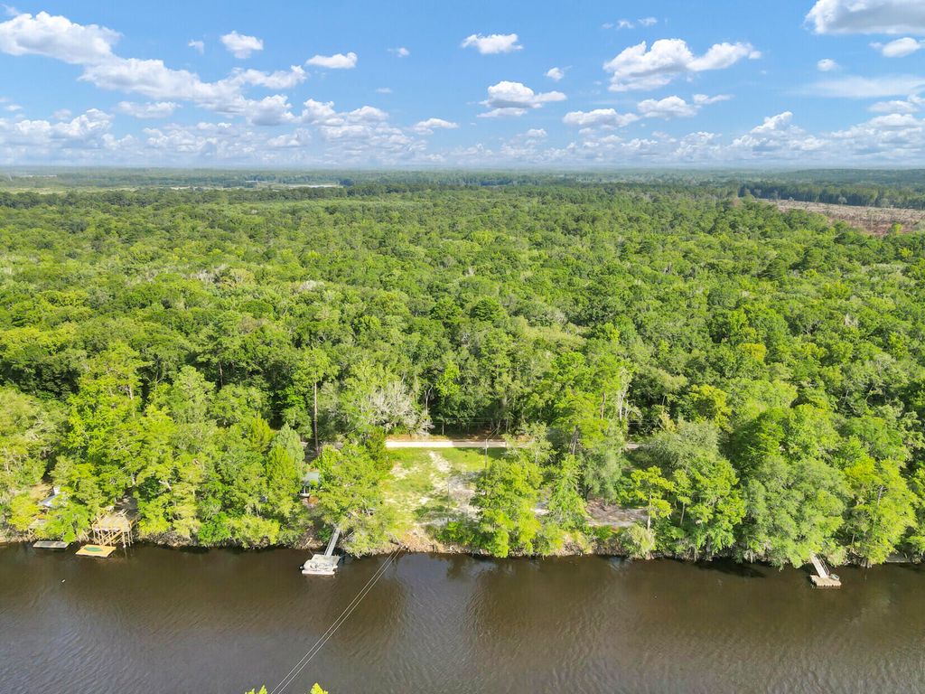 Image 18 of property listing at 287 Happiness Lane, Ridgeville, SC 29472