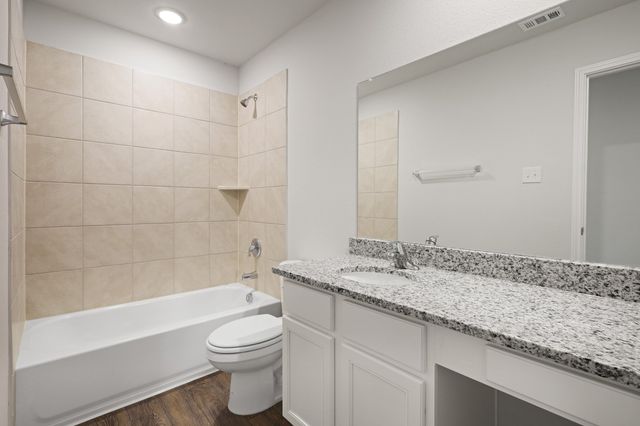 1500 Romans Road, Ennis, TX 75119