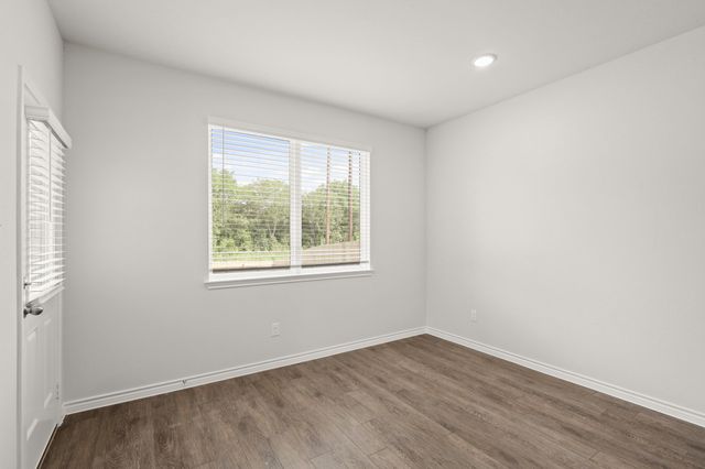 1500 Romans Road, Ennis, TX 75119