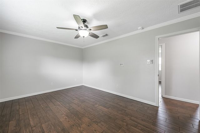 306 Woodvale Dr Drive, League City, TX 77573
