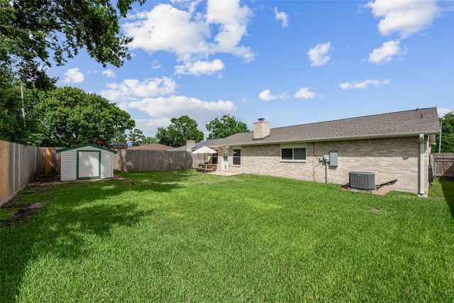 306 Woodvale Dr Drive, League City, TX 77573