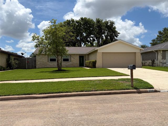 306 Woodvale Dr Drive, League City, TX 77573