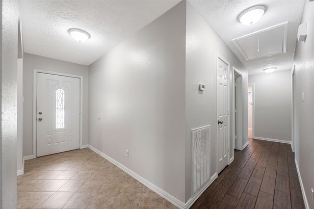 306 Woodvale Dr Drive, League City, TX 77573