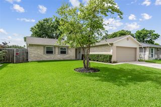 306 Woodvale Dr Drive, League City, TX 77573