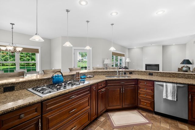 6891 Shallowford Way, Portage City, MI 49024