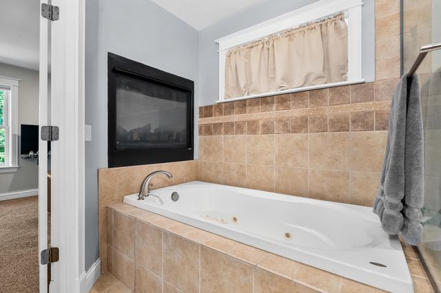 6891 Shallowford Way, Portage City, MI 49024