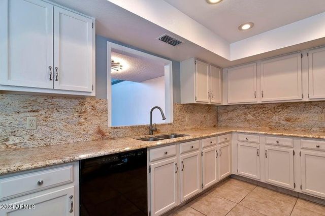7682 E PLEASANT Run, Scottsdale, AZ 85258