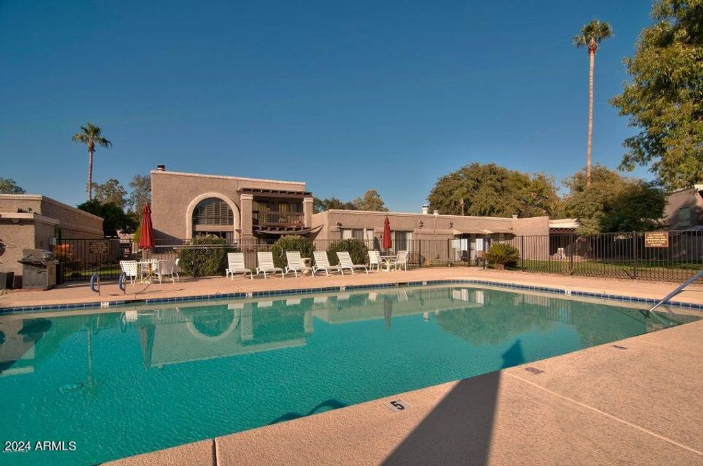 7682 E PLEASANT Run, Scottsdale, AZ 85258