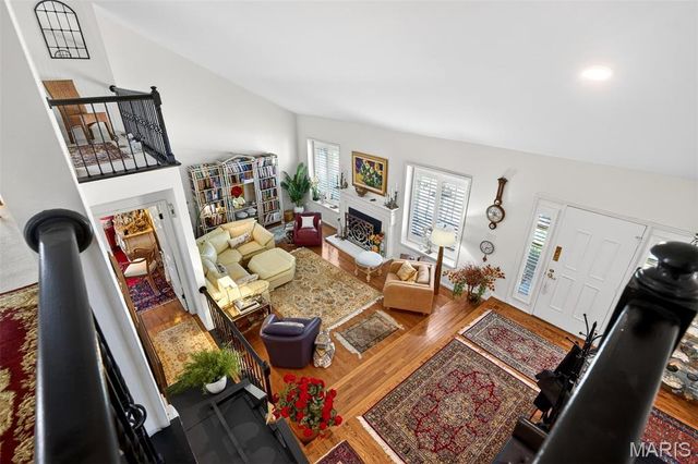 15066 Green Circle Drive, Chesterfield, MO 63017