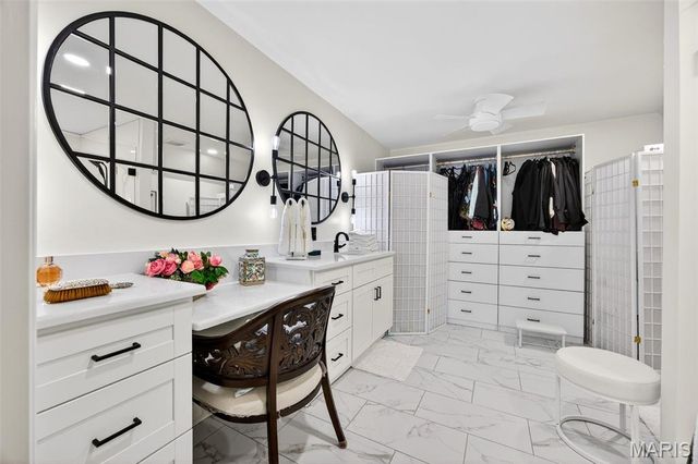 15066 Green Circle Drive, Chesterfield, MO 63017