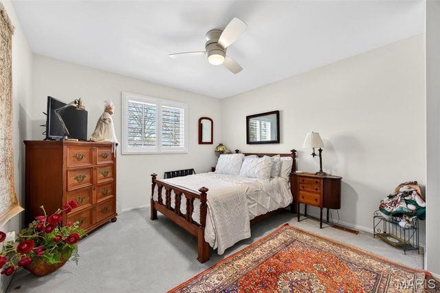 15066 Green Circle Drive, Chesterfield, MO 63017