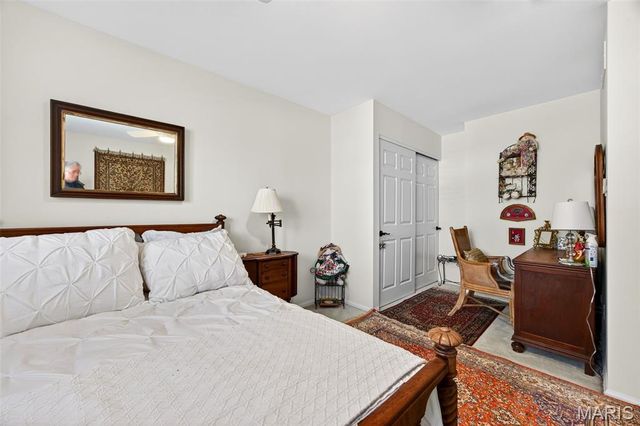 15066 Green Circle Drive, Chesterfield, MO 63017