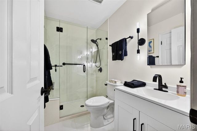 15066 Green Circle Drive, Chesterfield, MO 63017