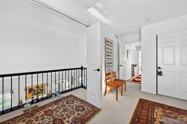 15066 Green Circle Drive, Chesterfield, MO 63017