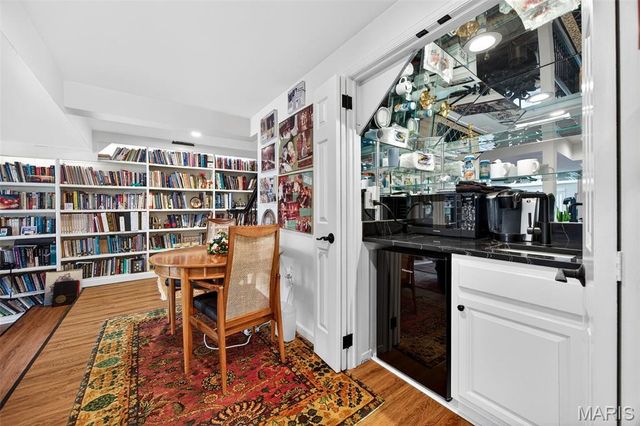 15066 Green Circle Drive, Chesterfield, MO 63017