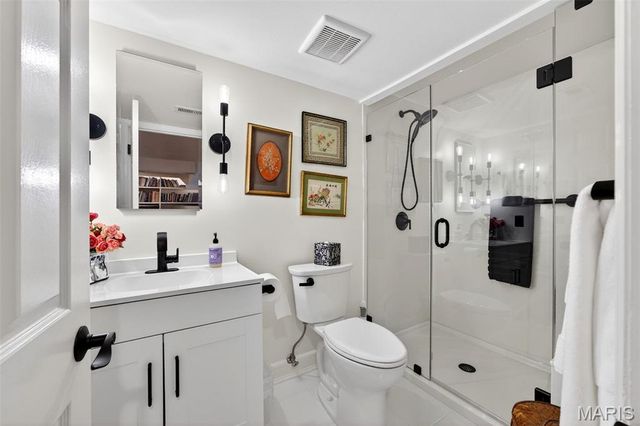 15066 Green Circle Drive, Chesterfield, MO 63017