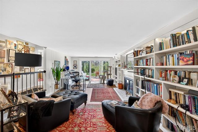 15066 Green Circle Drive, Chesterfield, MO 63017