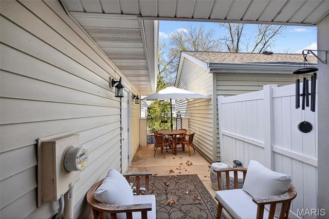 15066 Green Circle Drive, Chesterfield, MO 63017