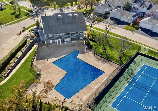 15066 Green Circle Drive, Chesterfield, MO 63017
