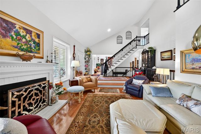 15066 Green Circle Drive, Chesterfield, MO 63017