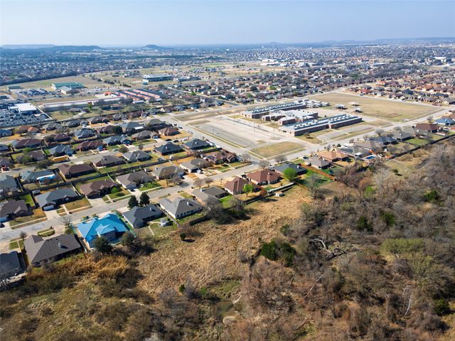 2005 Excel Drive, Killeen, TX 76542