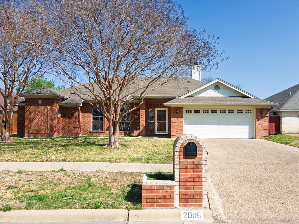 2005 Excel Drive, Killeen, TX 76542