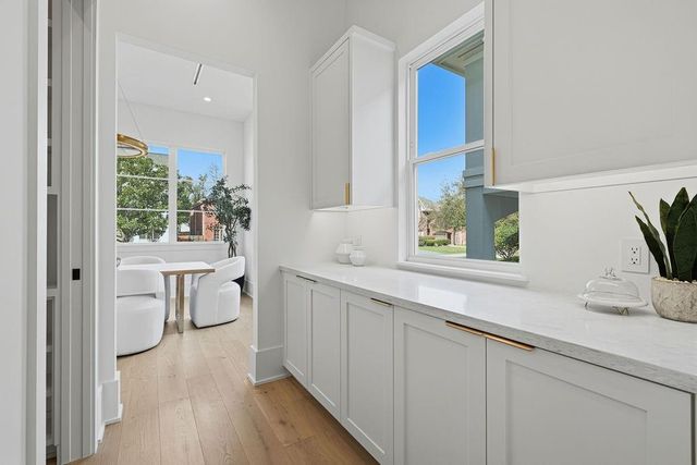 4441 Valerie Street, Bellaire, TX 77401