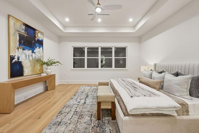 4441 Valerie Street, Bellaire, TX 77401