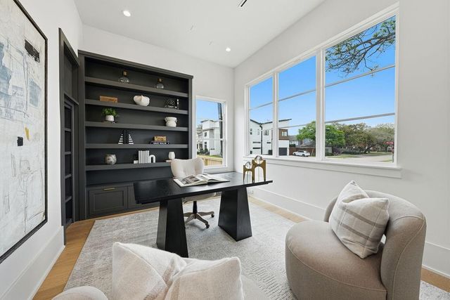 4441 Valerie Street, Bellaire, TX 77401