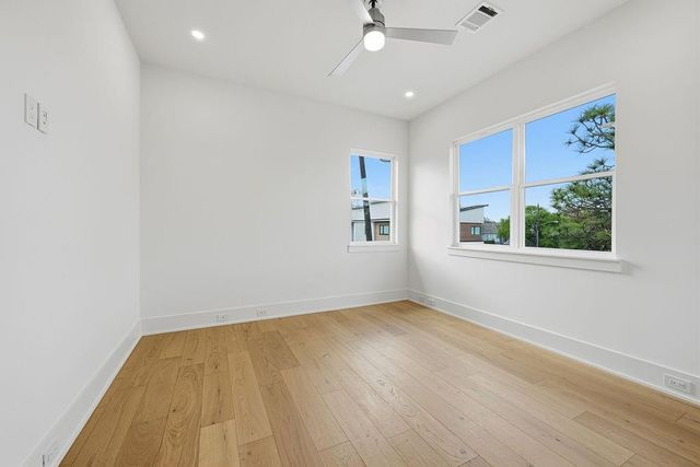 4441 Valerie Street, Bellaire, TX 77401