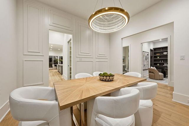 4441 Valerie Street, Bellaire, TX 77401