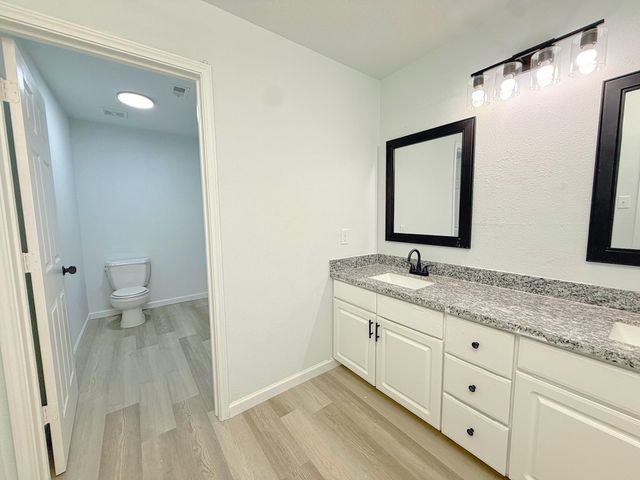 7902 Sesame Street, Baytown, TX 77521
