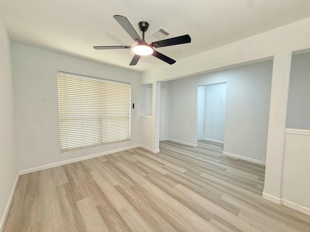 7902 Sesame Street, Baytown, TX 77521