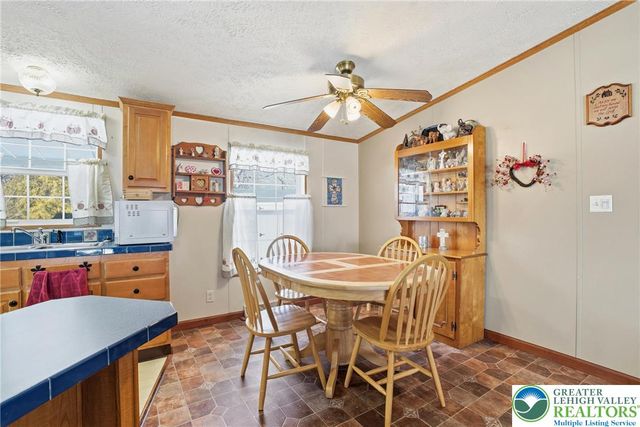 4234 Independence Lane, Lehigh Twp, PA 18088