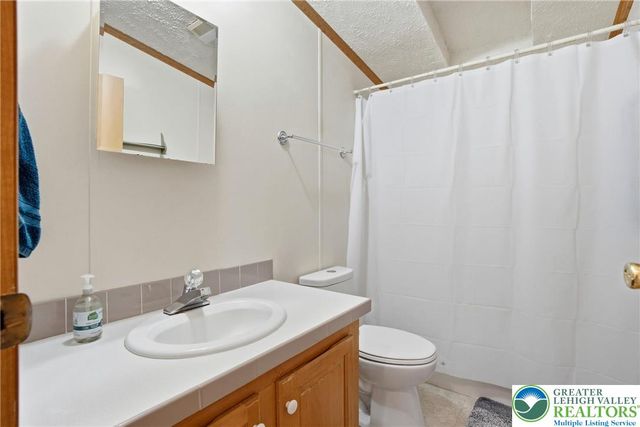 4234 Independence Lane, Lehigh Twp, PA 18088