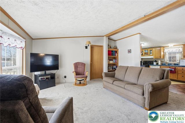 4234 Independence Lane, Lehigh Twp, PA 18088