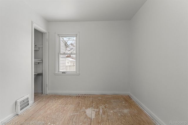 19551 Five Points Street, Redford Charter Township, MI 48240