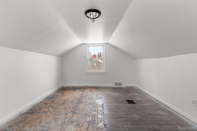 19551 Five Points Street, Redford Charter Township, MI 48240