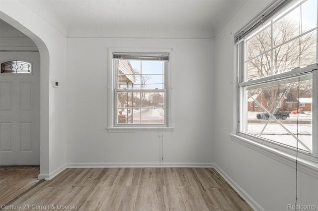 19551 Five Points Street, Redford Charter Township, MI 48240