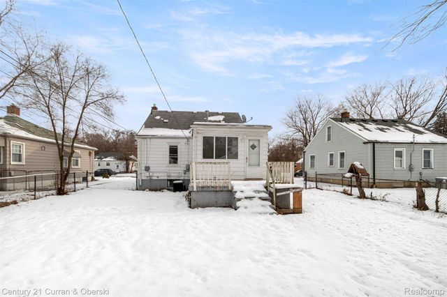 19551 Five Points Street, Redford Charter Township, MI 48240