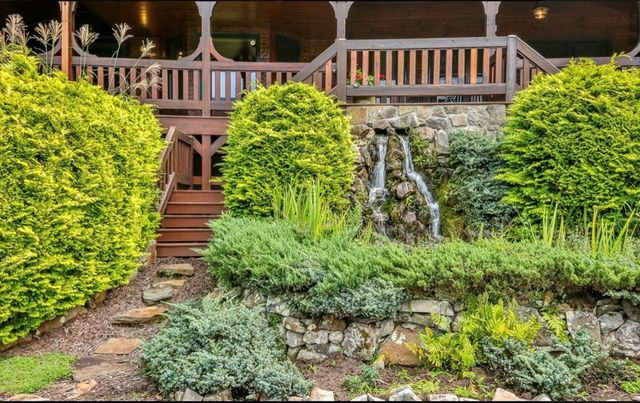 110 Green Valley Trail, Mineral Bluff, GA 30559