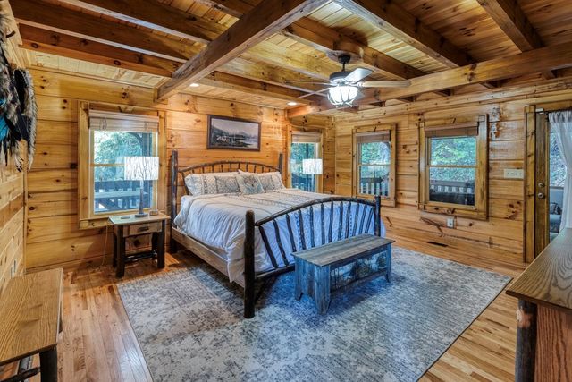 110 Green Valley Trail, Mineral Bluff, GA 30559