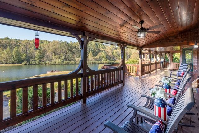 110 Green Valley Trail, Mineral Bluff, GA 30559