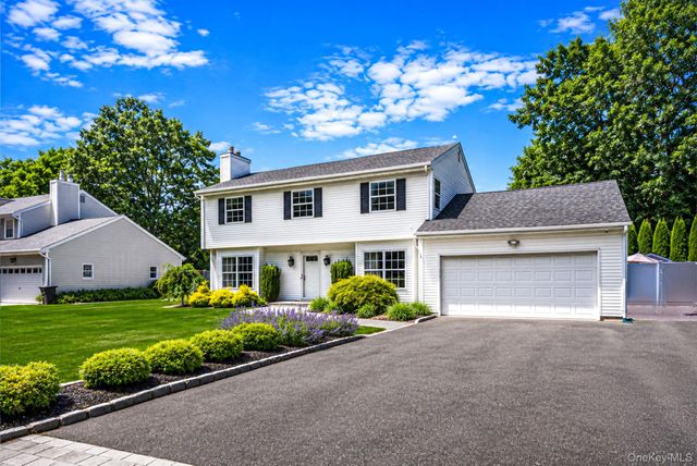 22 Northumberland Drive, Shoreham, NY 11786
