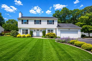 22 Northumberland Drive, Shoreham, NY 11786