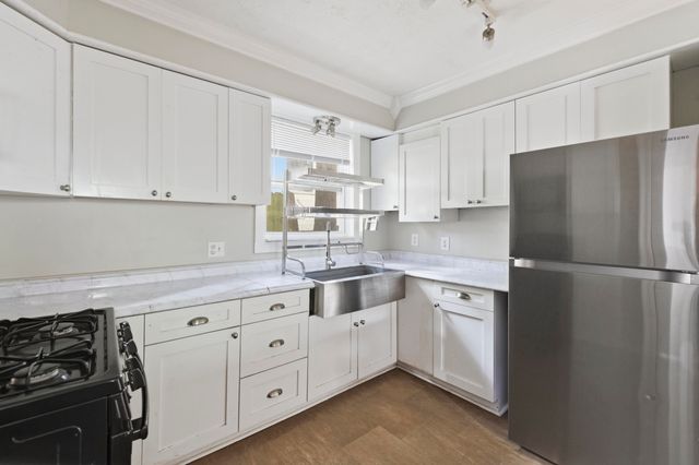 400 Lewis Street, Tallahassee, FL 32301